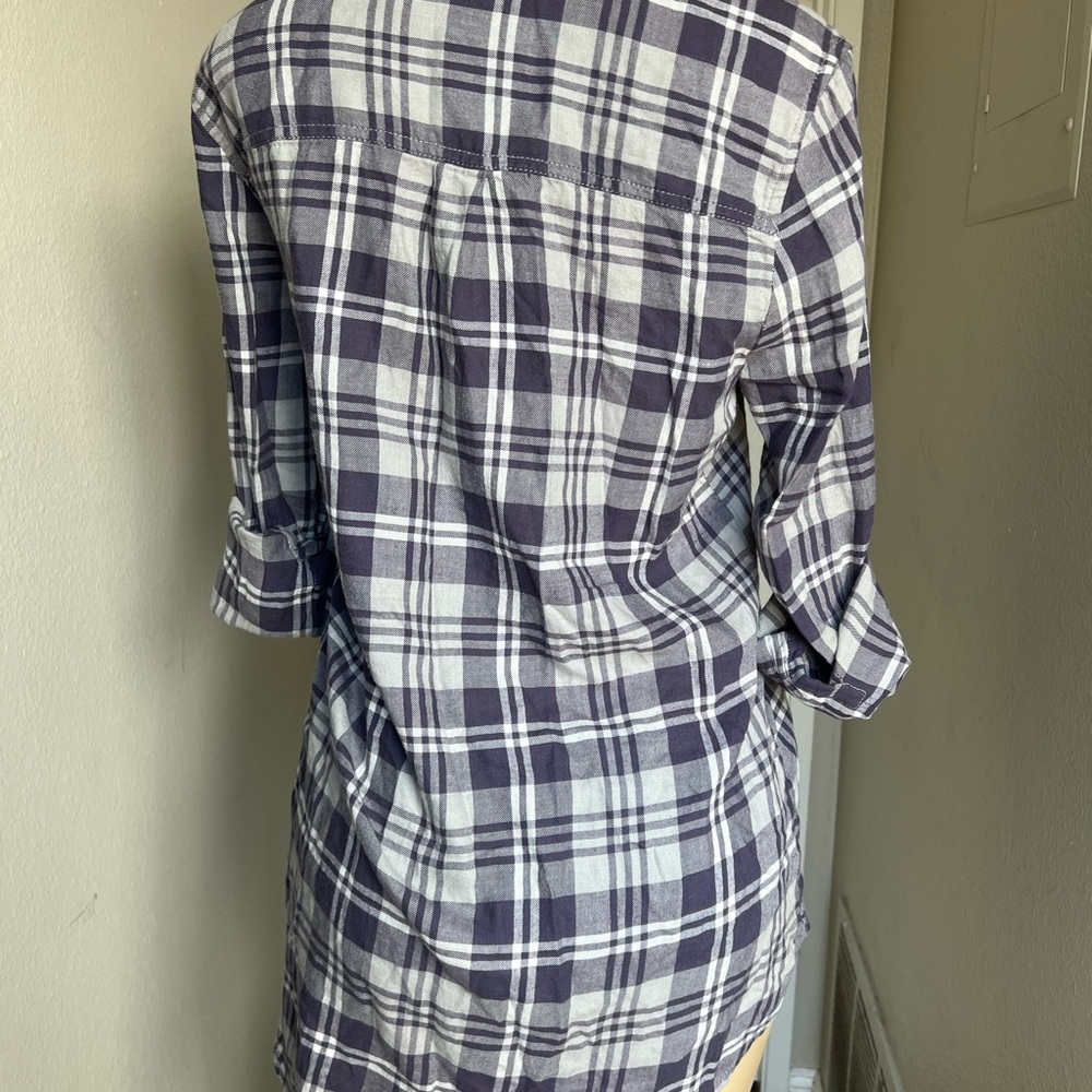Gray and blue and gray’s flannel shirt pit 19 length 28 - Picture 4 of 6